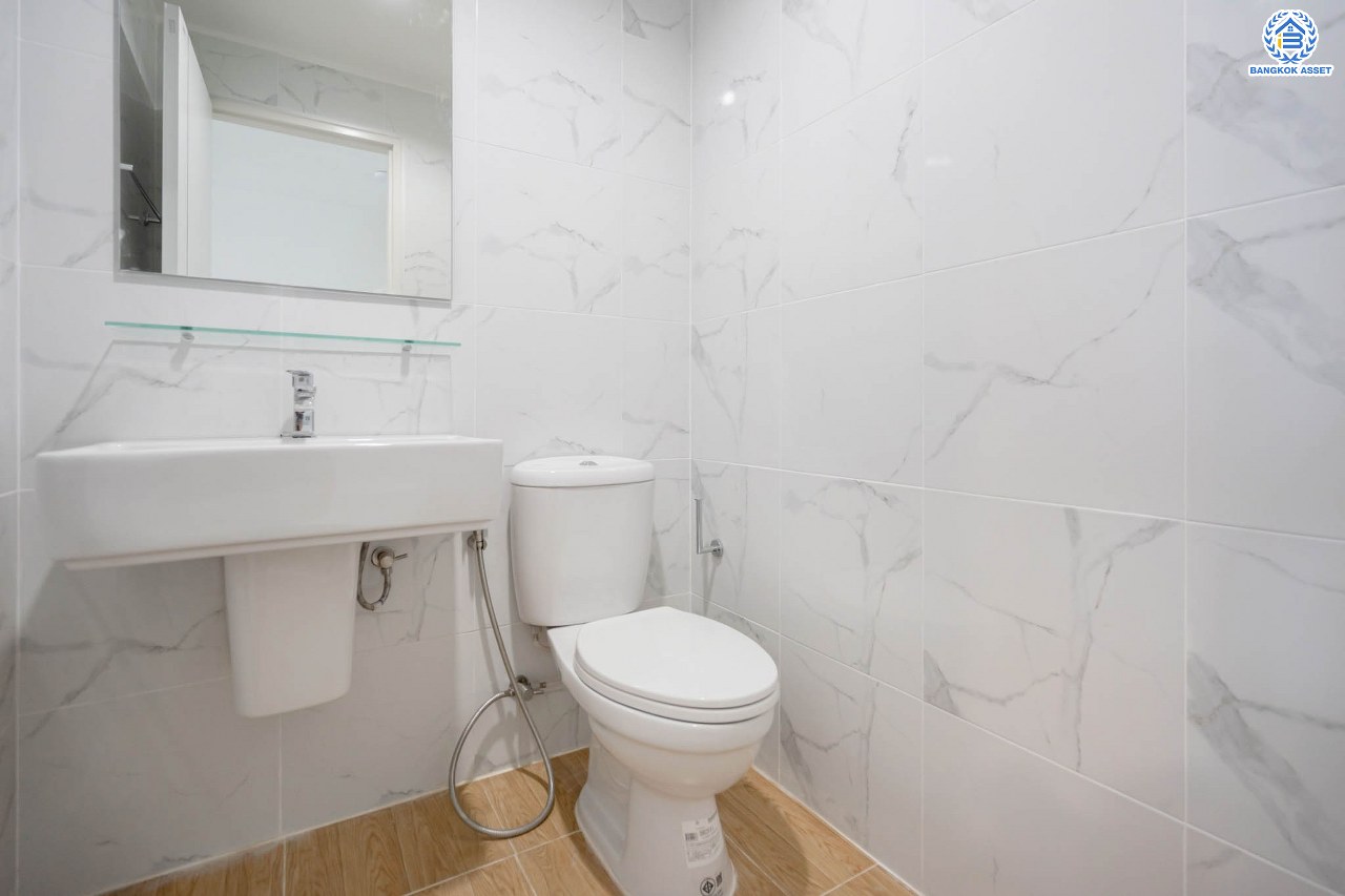 บ้านมือสองตกแต่งใหม่ ทาวน์โฮม 3 ชั้น ม.ทาวน์พลัส เพชรเกษม-บางแค เนื้อที่ 19.4 ตร.ว. ฟังก์ชัน 3 ห้องนอน 3 ห้องน้ำ จอดรถได้ 1 คัน รองรับทุกกิจกรรม บนทำเลเชื่อมต่อหลายเส้นทาง ใกล้จุดขึ้นทางด่วน "วงแหวน-กาญจนาภิเษก" และรถไฟฟ้าสายสีน้ำเงิน "สถานีบางแค"